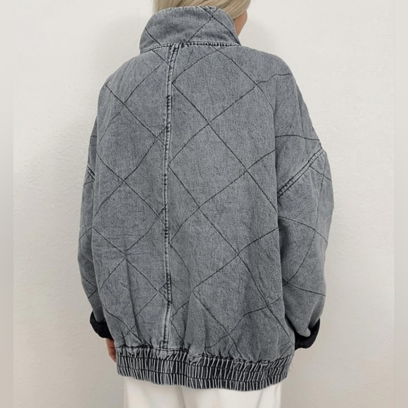 Women's Quilted Denim Jacket - Picture 2 of 4